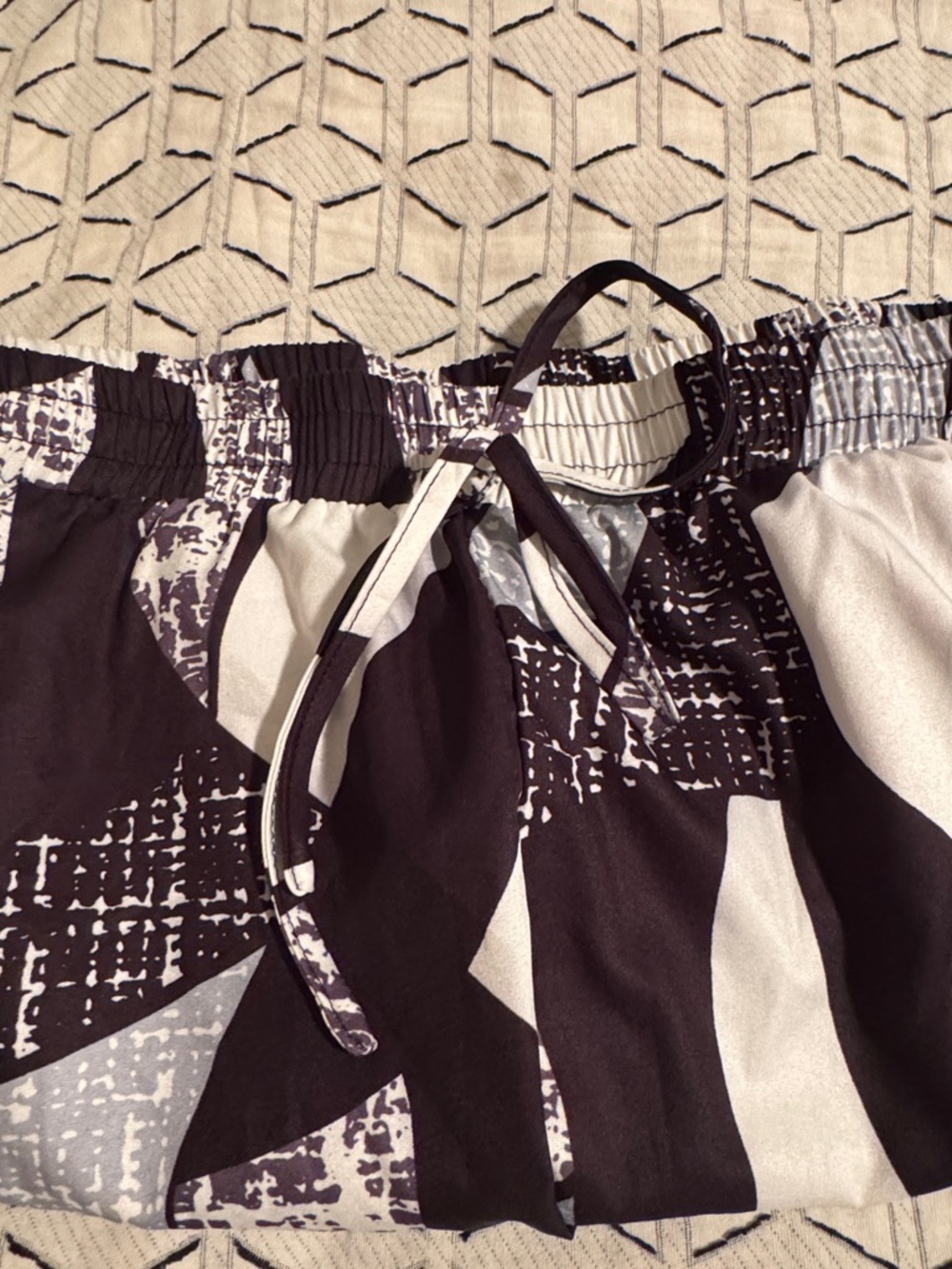 Black and White Abstract Print Drawstring Shorts - Picture 3 of 3